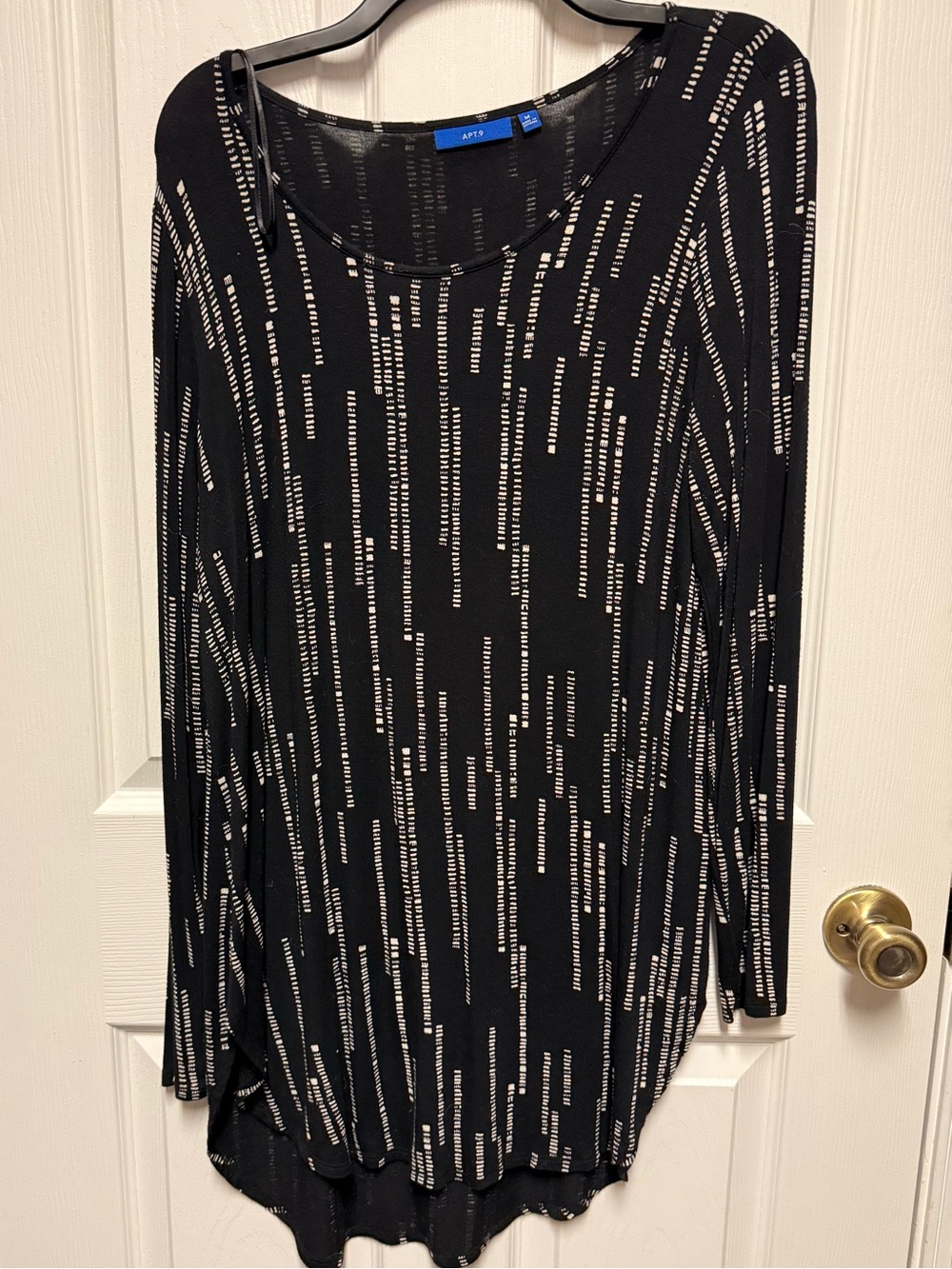 Apt. 9 Black Top with Vertical Cream Dash Pattern
